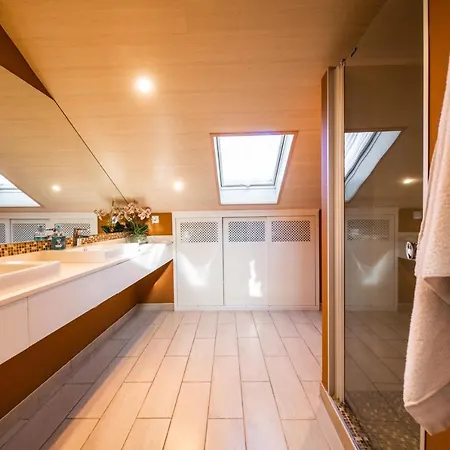 Vivienda Exclusiva Y Centrica * Villanueva De Arosa