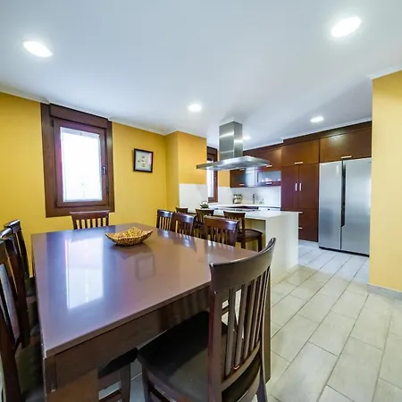 Vivienda Exclusiva Y Centrica * Villanueva De Arosa