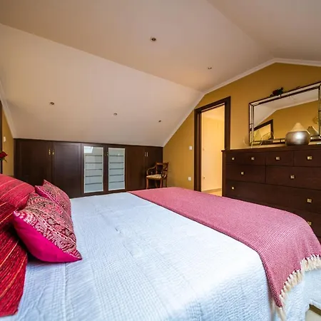 Vivienda Exclusiva Y Centrica Villanueva De Arosa