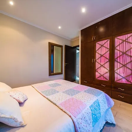 Vivienda Exclusiva Y Centrica Villanueva De Arosa